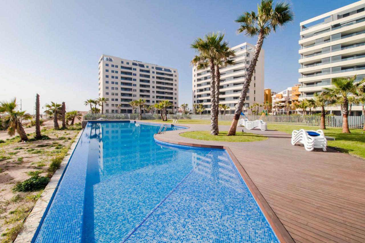 Espanatour Meruyert Torrevieja Luaran gambar